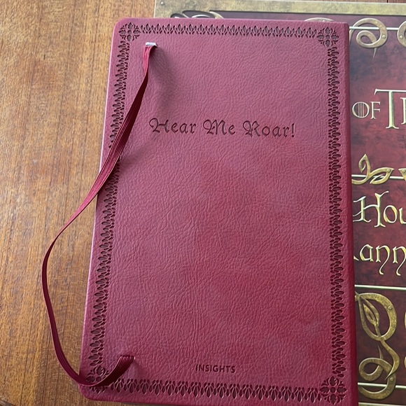 GOT House Lannister Journal - Picture 5 of 5